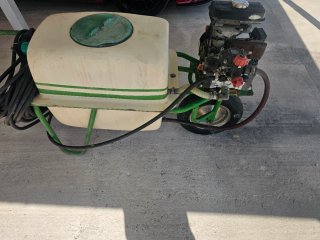 Carretilla de fumigar motor Fujiyama