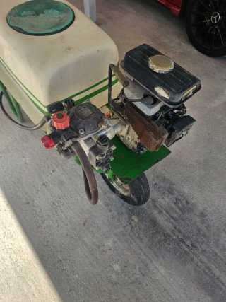 Carretilla de fumigar motor Fujiyama