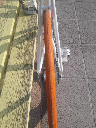 Bicicleta Fixie Blanca, recien montada engrasada.
