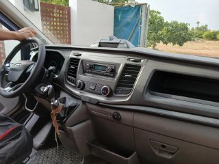 Furgoneta Ford Transit Van L2 H2