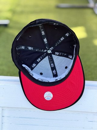 Gorra Supreme Negra New Era 59Fifty 7 1/4