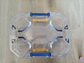 Estadio Beyblade para 2-4 jugadores