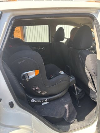 Silla coche Cybex Isofix giratoria y reclinable.