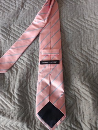 Corbata para traje de hombre marca Bloom Clothes