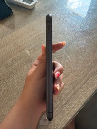 iPhone 11 64GB
