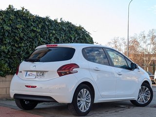 Peugeot 208 Signature 1.5BlueHdi 100Cv Garantía In