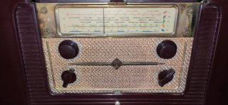 Radio Telefunken portátil Marrón