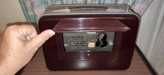 Radio Telefunken portátil Marrón