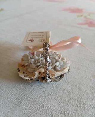 Cestino decorativo in argento e fiori Capodimonte