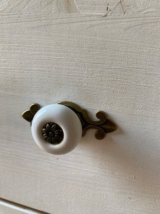 Cómoda de madera Ikea