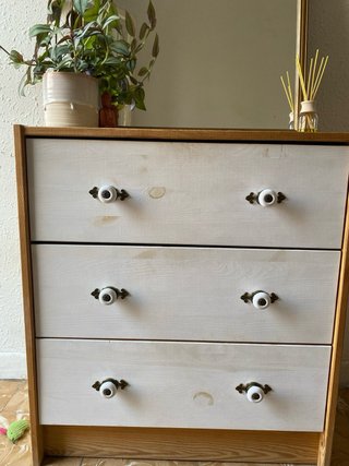 Cómoda de madera Ikea