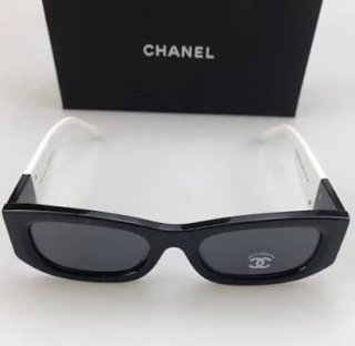 Gafas Chanel Originales Blanco, Negro y Dorado