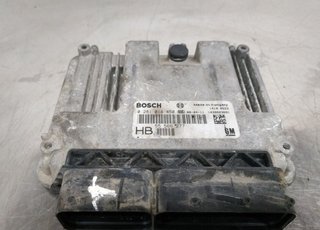 Opel 55566277 centralita motor uce vectra c 426041