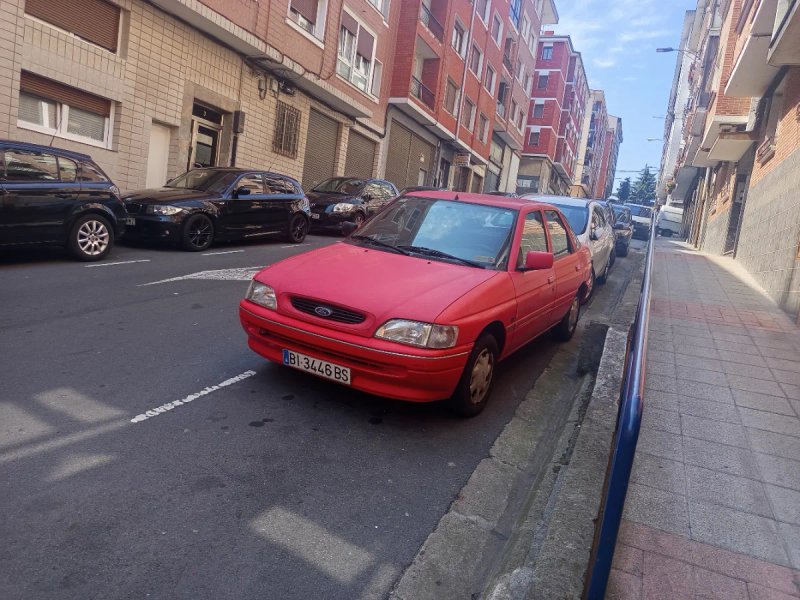 Ford Escort 1993 - foto 1