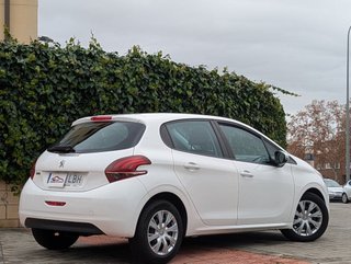 Peugeot 208 1.5BlueHdi 100Cv Garantía IVA Inc