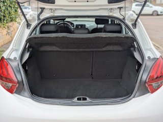 Peugeot 208 1.5BlueHdi 100Cv Garantía IVA Inc