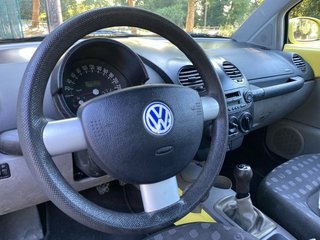 Volkswagen Beetle 2001