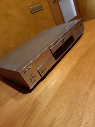 Reproductor DVD Toshiba SD-100EE