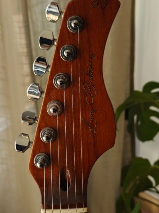 Sire Larry Carlton S7 AWH (Antique White)