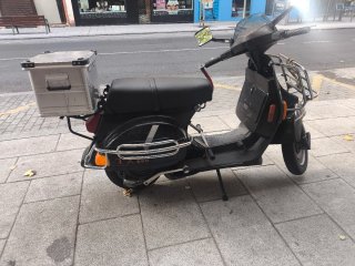 Vespa 200TX Negra