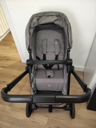 Carrito de bebé gris Kinderkraft Newly 3 en 1