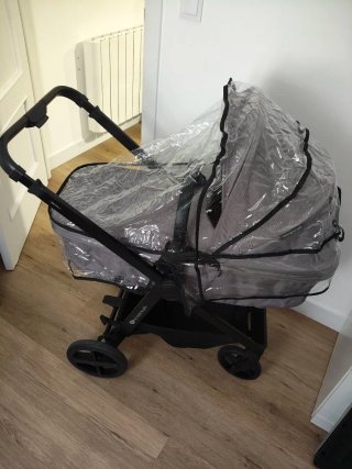 Carrito de bebé gris Kinderkraft Newly 3 en 1