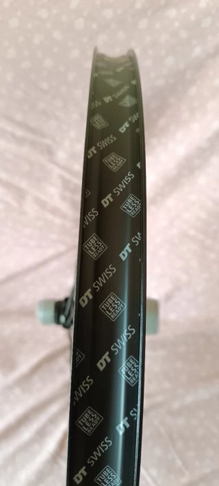 Rueda trasera DT Swiss HX 1700 hybrid 29"