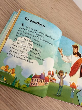 Libro infantil "Mis oraciones. Hablo con Jesús"