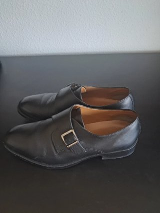 Scarpe eleganti nere con fibbia