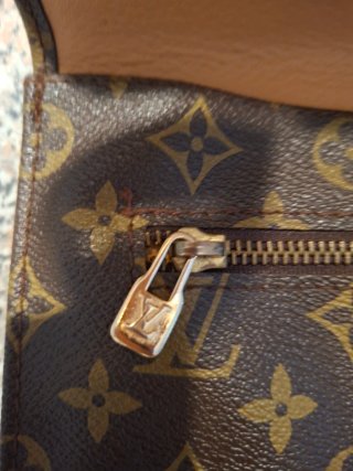 Pochette Louis Vuitton donna monogram