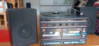 Equipo musical compacto tocadiscos y cassette