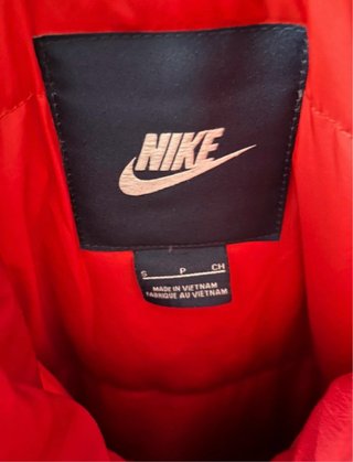 Chaqueta Nike Roja Larga