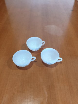 Juego de 3 tazas florales de cristal