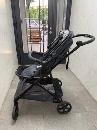Passeggino per neonati a due posizioni