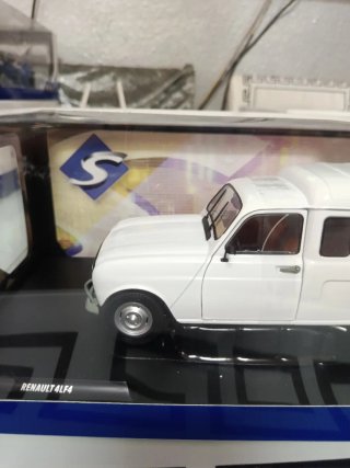 Solido Renault 4L Furgoneta Blanca