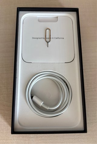 iPhone 12 Pro Max Blanco + Cargador + Fundas