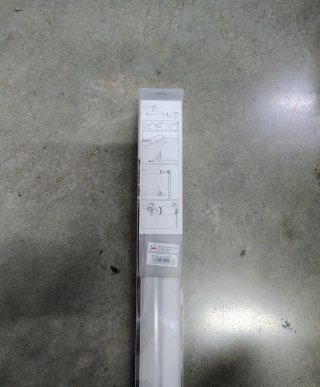 Cortina enrollable blanca