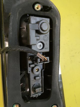 PILOTO TRASERO IZQUIERDO PORTON SEAT IBIZA 6L1