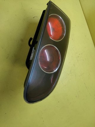 PILOTO TRASERO IZQUIERDO PORTON SEAT IBIZA 6L1