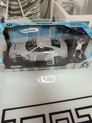 Solido Nissan Skyline GT-R R35 Liberty Walk 1:18