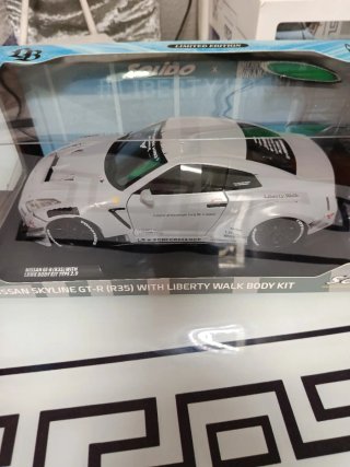 Solido Nissan Skyline GT-R R35 Liberty Walk 1:18