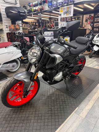 MORBIDELLI N125V NEGRA