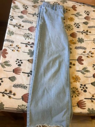 Pantalón vaquero azul Lefties