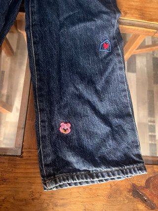 Pantalón vaquero niña Zara T5 bordado