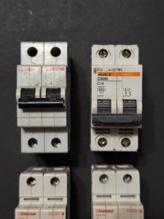 Lotto 4 interruttori magnetotermici bipolari C16