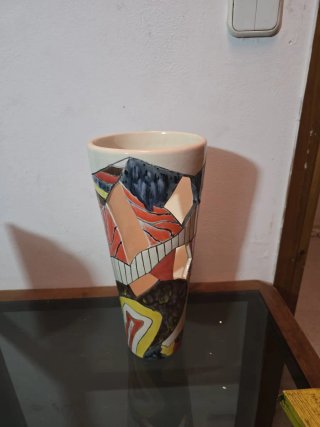 Jarrón de cerámica multicolor
