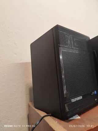 Telefunken RC 200 con Altavoces Bass Reflex 3