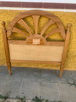 Cabecero de madera nuevo