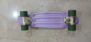Skate Morado Ruedas Verdes
