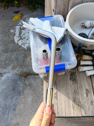 Llave articulada de tubo extensible